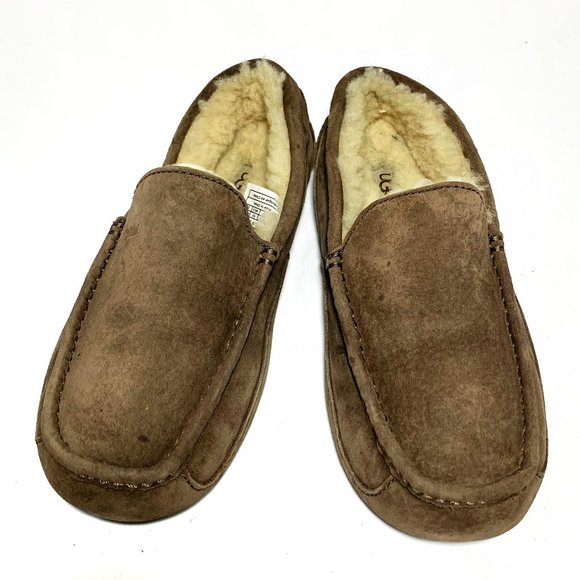 UGG Shoes - UGG Women Slippers Size 8